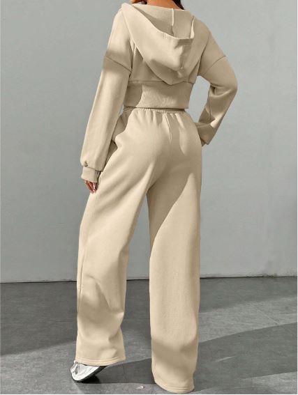 Lavaya Gemeni Sweatpant set