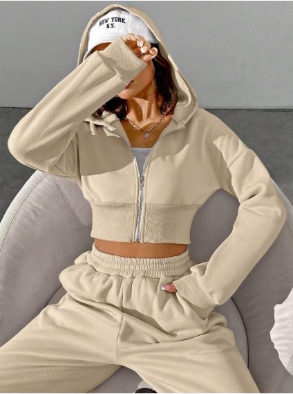 Lavaya Gemeni Sweatpant set