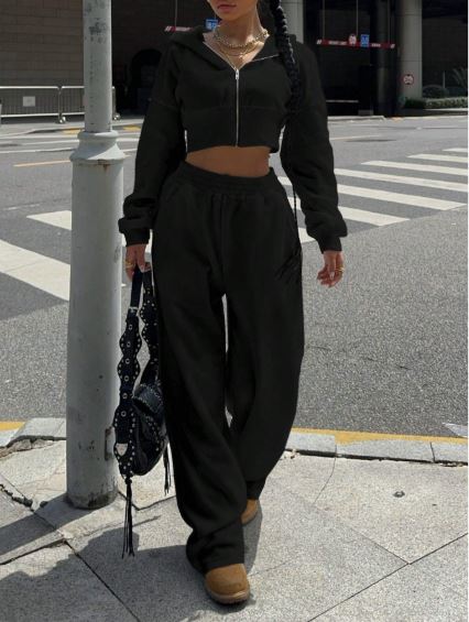 Lavaya Gemeni Sweatpant set