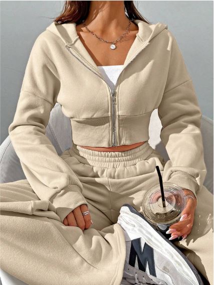 Lavaya Gemeni Sweatpant set