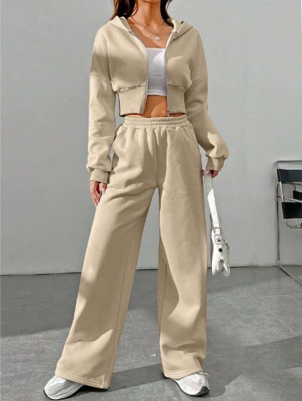 Lavaya Gemeni Sweatpant set
