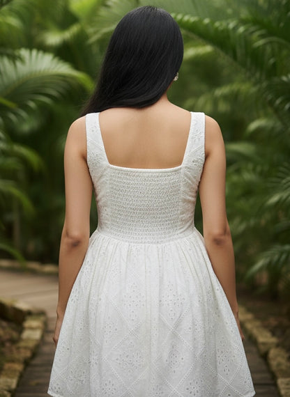 Lavaya Gloria dress
