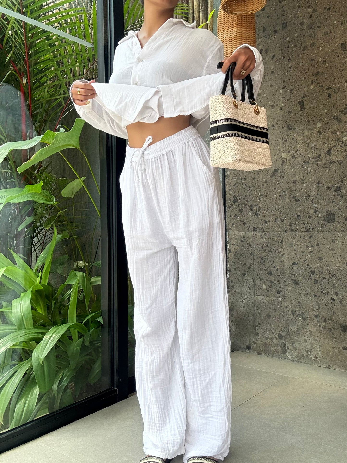 Lavaya Mira Linen Set