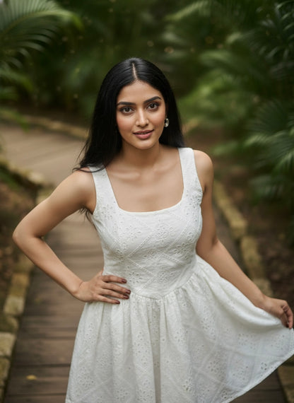 Lavaya Gloria dress