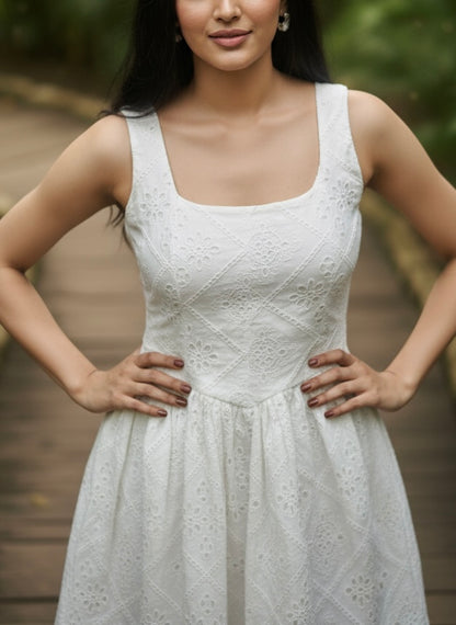 Lavaya Gloria dress