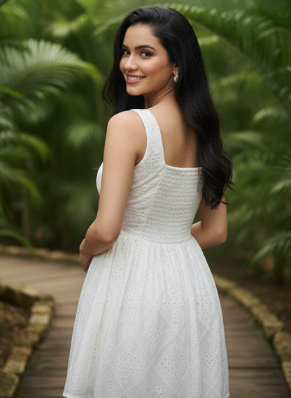 Lavaya Gloria dress
